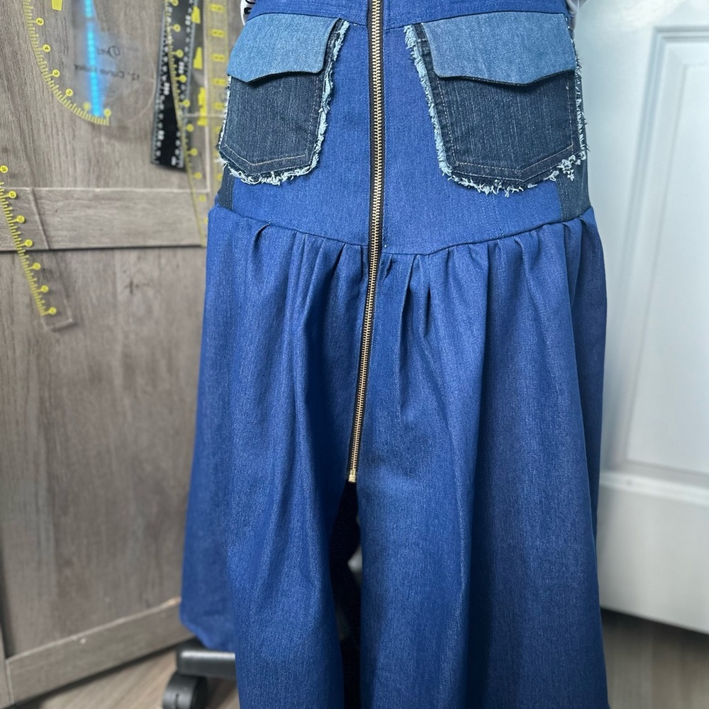 Stylish Blue Denim Dress with Pockets